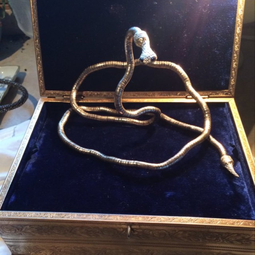 Beautiful ruby eyes snake, mesh( Whiting and Davis style) necklace choker silver